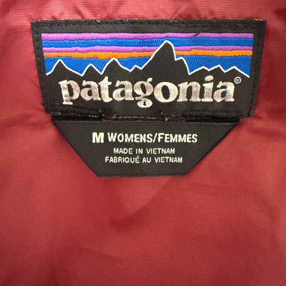 Patagonia Women's Puffer Jacket - Burgundy - Picture 3 of 3